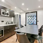 Apartment Urban Flat 103 - Spacious Flat Near Grands Boulevards *