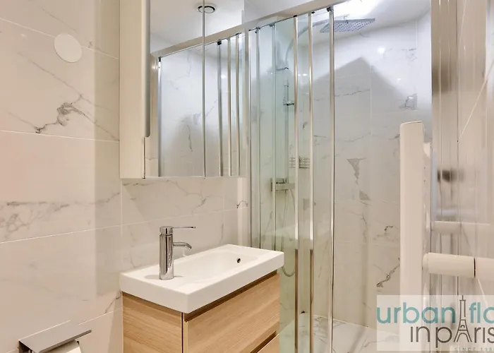 Urban Flat 103 - Spacious Flat Near Grands Boulevards * Paris
